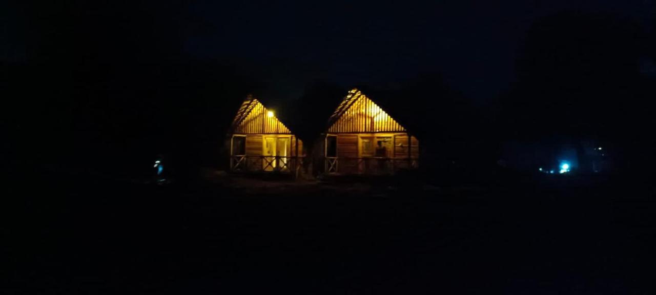 Banana Tree Home Stay Hampi Exterior photo