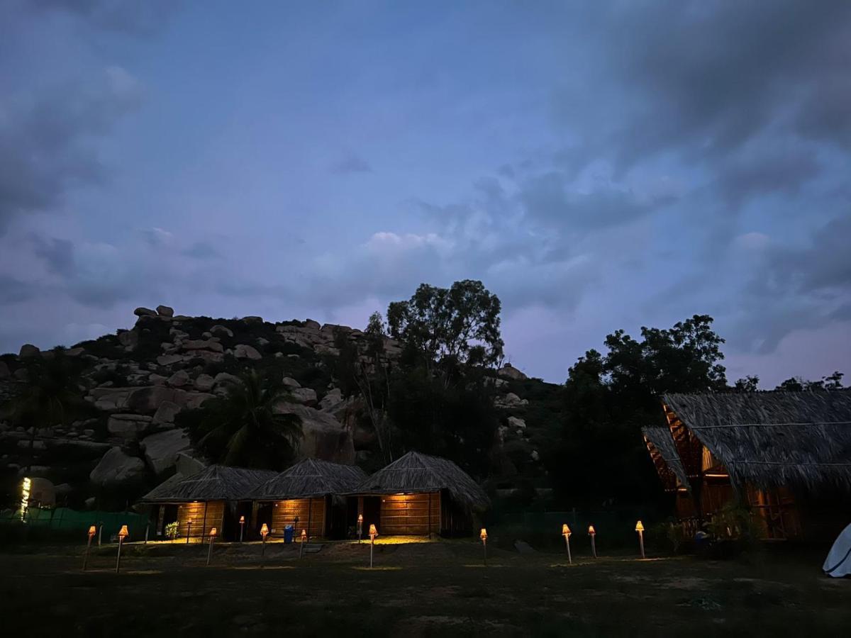 Banana Tree Home Stay Hampi Exterior photo