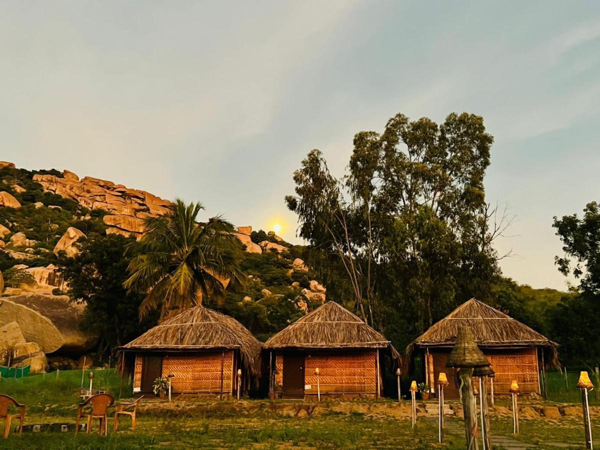 Banana Tree Home Stay Hampi Exterior photo